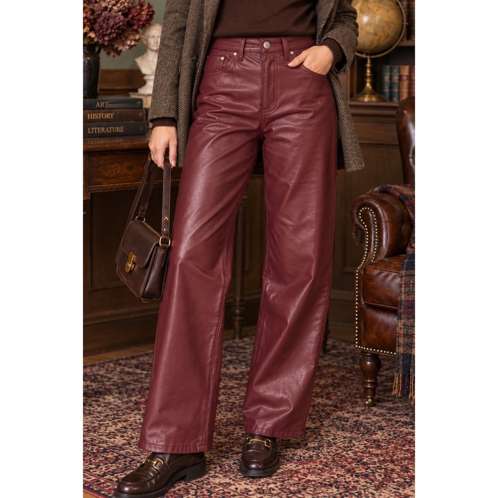 Universal Thread Burgundy Oxblood  Faux Leather Mid-Rise 90s Baggy Pants Size 8R